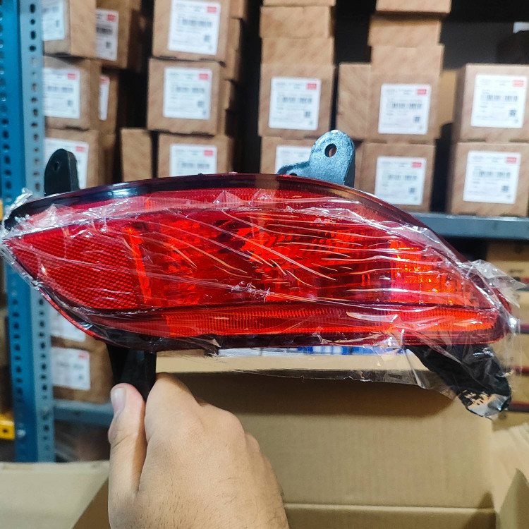 مه شکن عقب سمت راست شاگرد ام وی ام ۳۱۵ نیو اس دی صندوقدار /MVM315 NEW SD