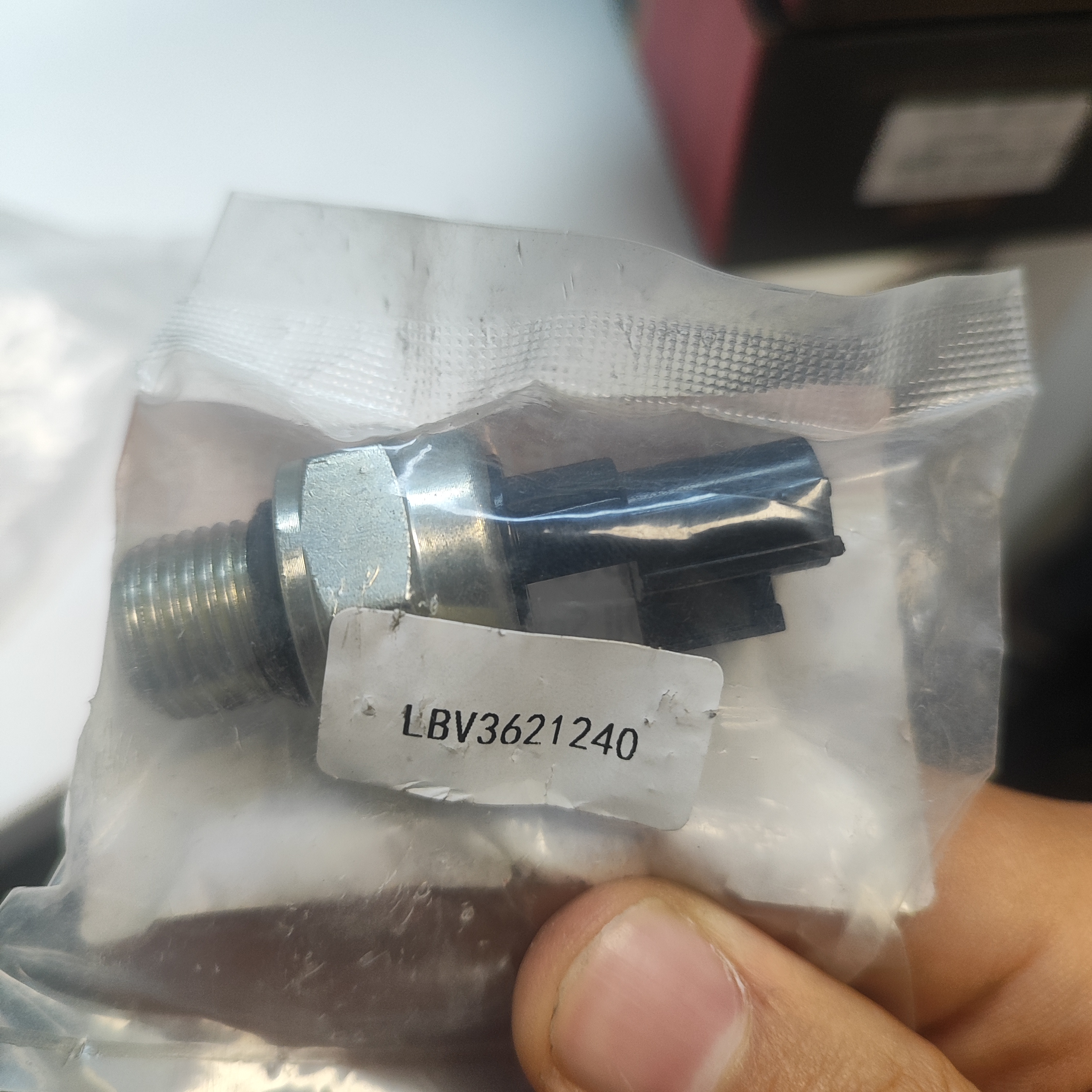 فشنگی گیربکس X50 کد فنی : LBV3621240
